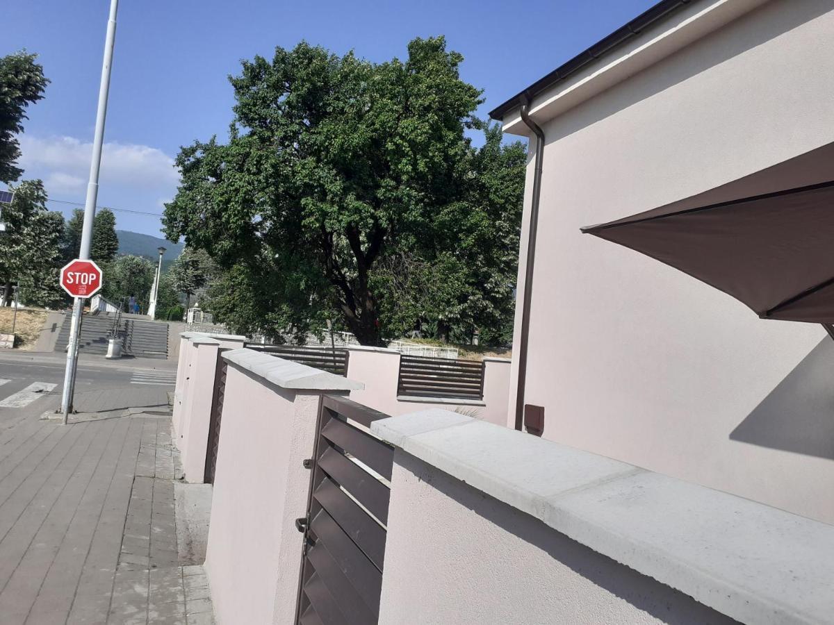Apartman Nena Pirot Exterior foto