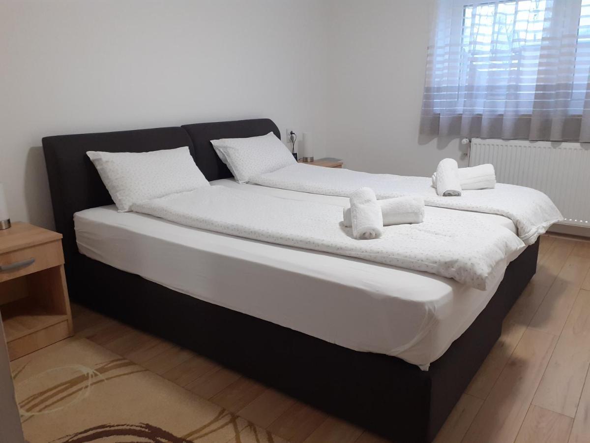 Apartman Nena Pirot Exterior foto